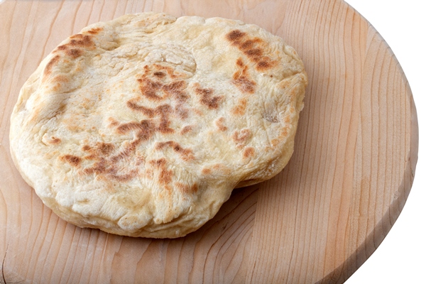 traditional flat bread fresh and delicious homemade bread - Хлеб из корневищ кувшинки белой