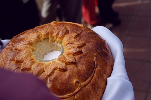 wedding festive loaf bread salt traditions - Свадебный каравай