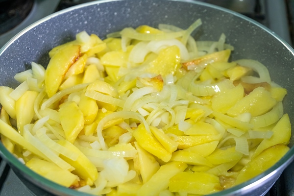 frying pan with french fries appetizing rustic golden potatoes food 3 - Жареный картофель с луком