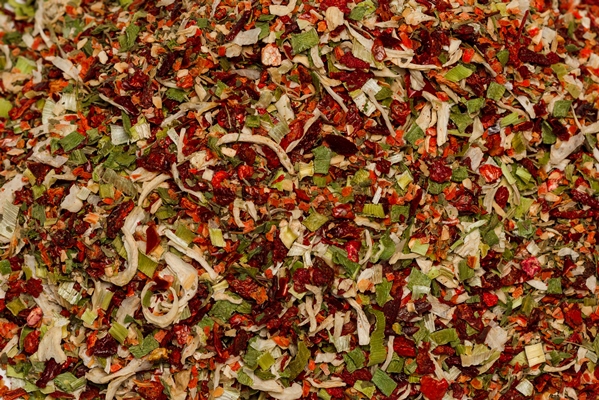 seasoning for soup dried vegetables slices isolated on a white background top view - Походный лагман из сушёных продуктов
