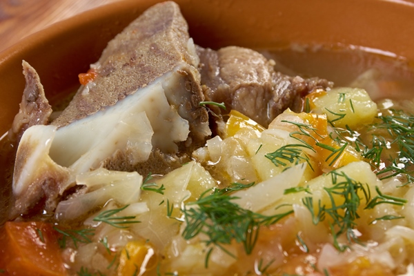 russian national cabbage soup stchi with beef arm style - Старинные секреты приготовления мясных бульонов