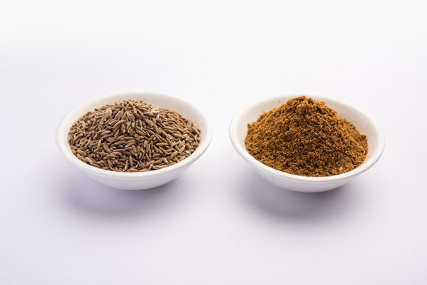 cumin seeds dust or jeera powder indian spices 1 - Ржаной заварной кисло-сладкий хлеб