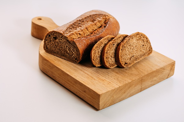 gluten free whole grain rye bread sliced - Ржаной заварной кисло-сладкий хлеб