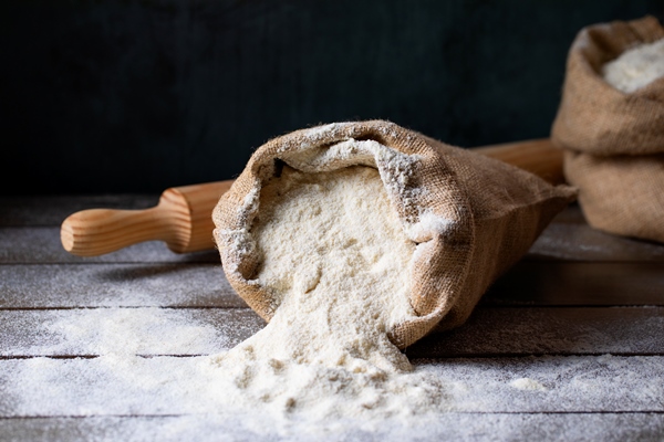 stashed flour used for cooking - Блинцы по-королевски
