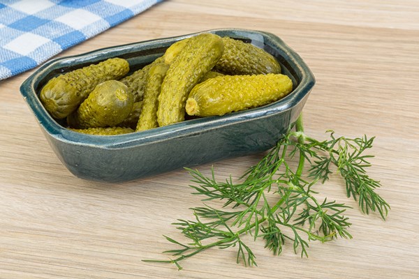 marinated small cucumber - Соус "Релиш" с маринованными огурчиками и горчицей