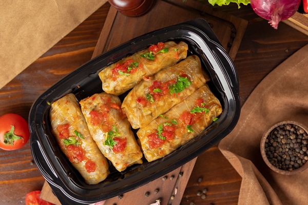 kelem dolmasi cabbage leaves stuffed with meat takeaway - Голубцы по-охотничьи