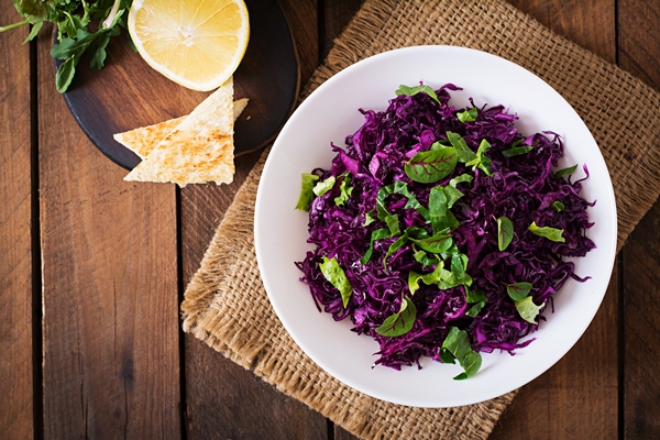 salad red cabbage with herbs 1 - Салат из краснокочанной капусты с зеленью