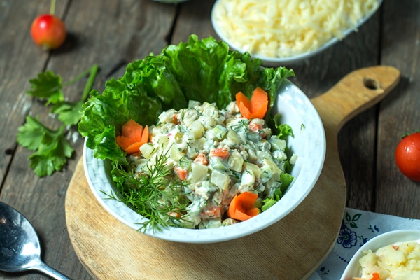 side view capital salad lettuce board kopiya - Салат "Оливье" диетический