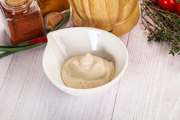 burger sauce bowl 1 - Подборка постных соусов