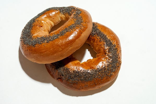 close up bread cup white background - Бублики по ГОСТу