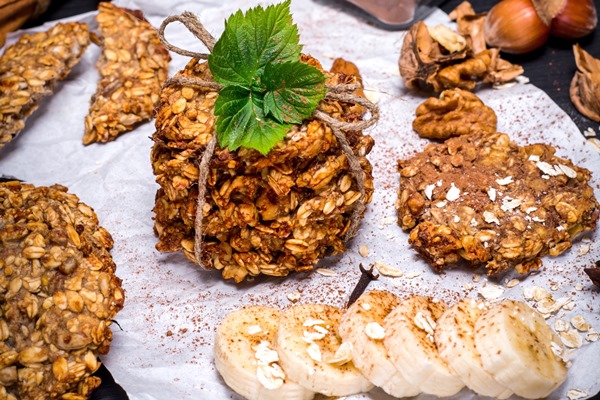 close up food table - Постное овсяное печенье без масла