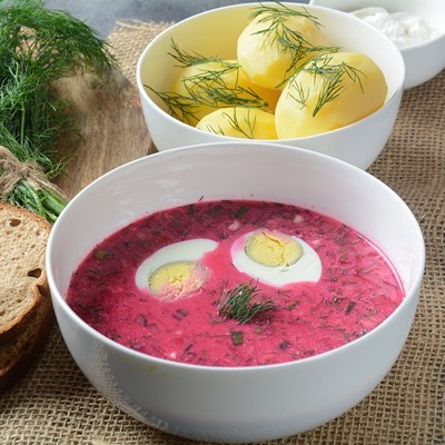 Окрошка на свекольнам квасе с редькой и мясом