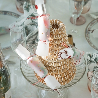 Норвежский традиционный пирог Kransekake