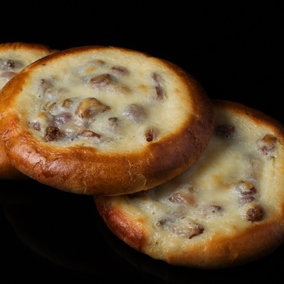 Шаньги с грибами и сыром