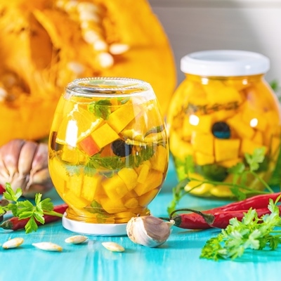 Маринованная тыква с лимоном перцем и оливками