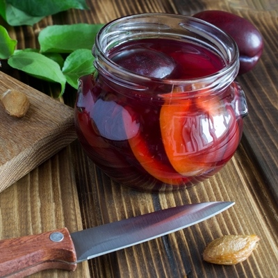 Сливовый компот с мёдом на зиму