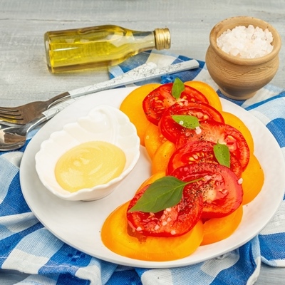 Помидоры свежие с горчичным соусом (старинный рецепт)