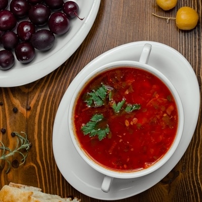 Борщ терпкий с сушёной вишней