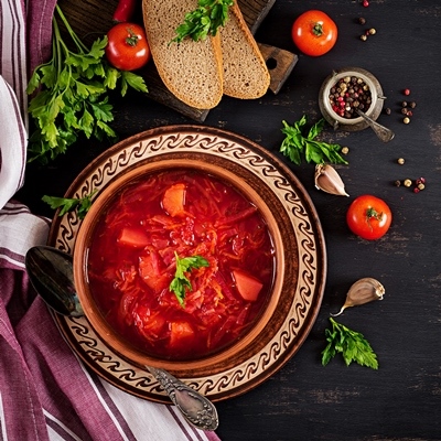 Борщ украинский с квашеной капустой и картофелем