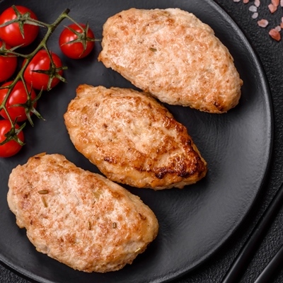 Куриные котлеты, фаршированные сыром