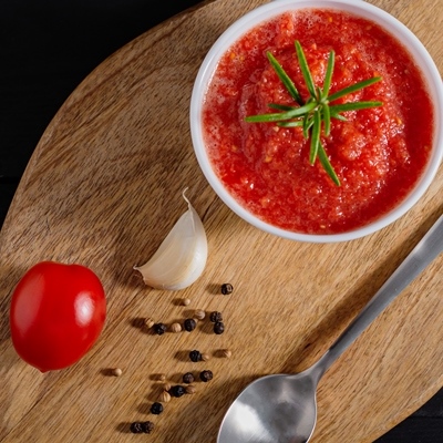 Закуска из помидоров с хреном и чесноком на зиму